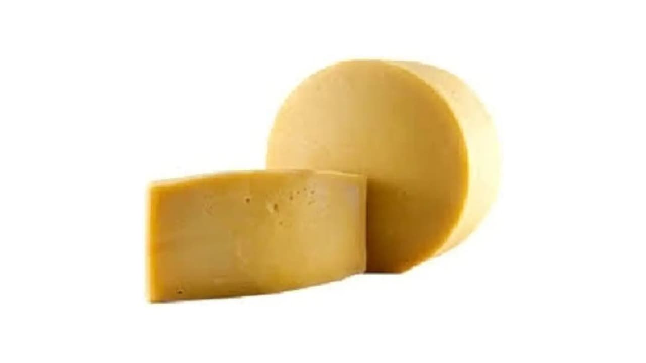 Qual Melhor Queijo Parmesão: 7 Opções Top para Cozinhar e Aperitivo