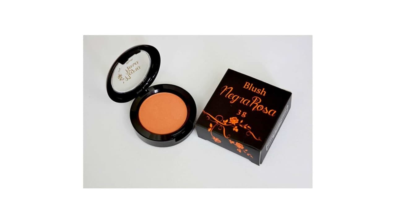 Qual Melhor Tom de Blush para Pele Negra? 7 Opções Top com Cores Intensas e Acabamento Perfeito