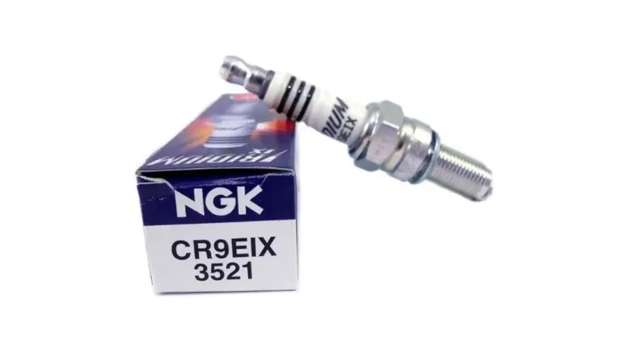 Qual Melhor Vela de Iridium para Moto? Confira 7 Modelos Testados