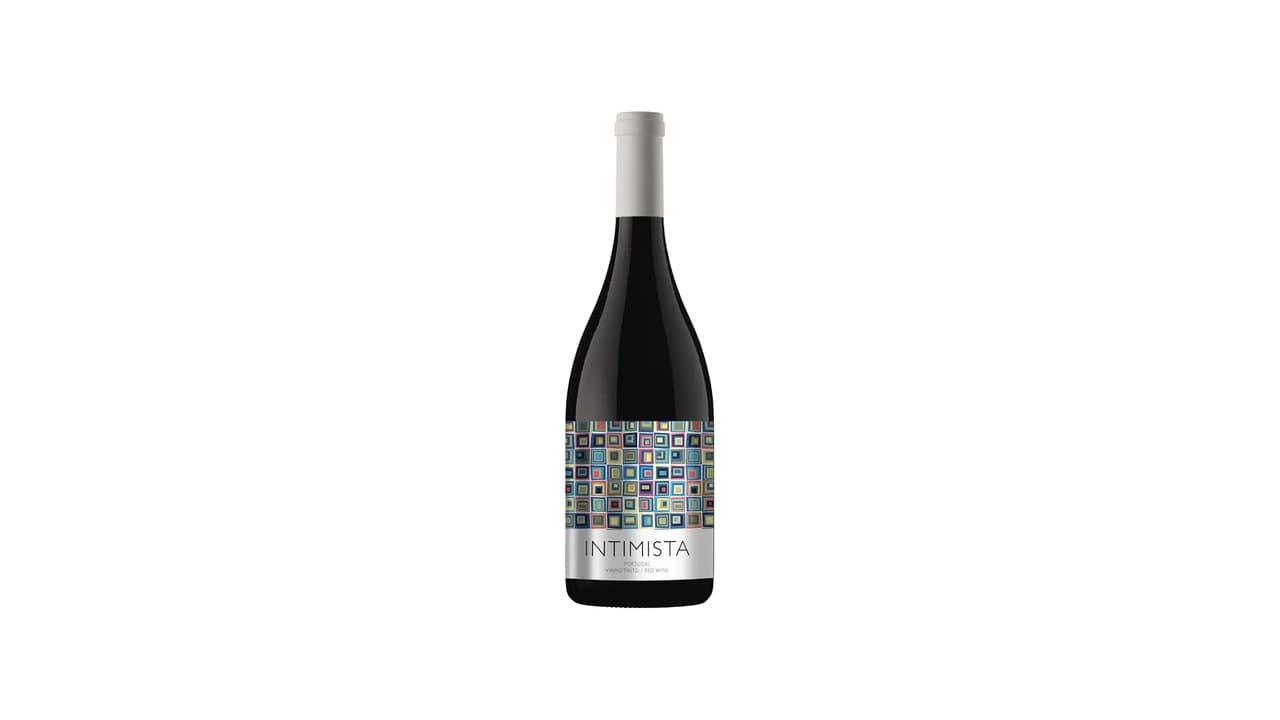 Qual Melhor Vinho Português Alentejo? 8 Opções Top para Harmonizar com Queijos e Carnes
