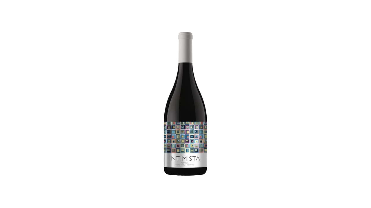 Qual o Melhor Vinho Português? Top 8 Vinhos para Harmonizar com Carnes e Queijos